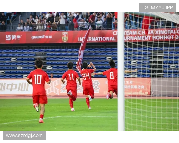 于大宝用坚持诠释足球精神见证中国球员从青涩到成熟的奋斗历程